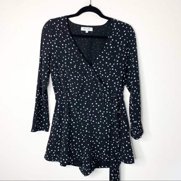 Revolve WYLDR In Your Eyes Star Print Romper Playsuit Jumpsuit Navy Blue V-neck - Picture 2 of 16